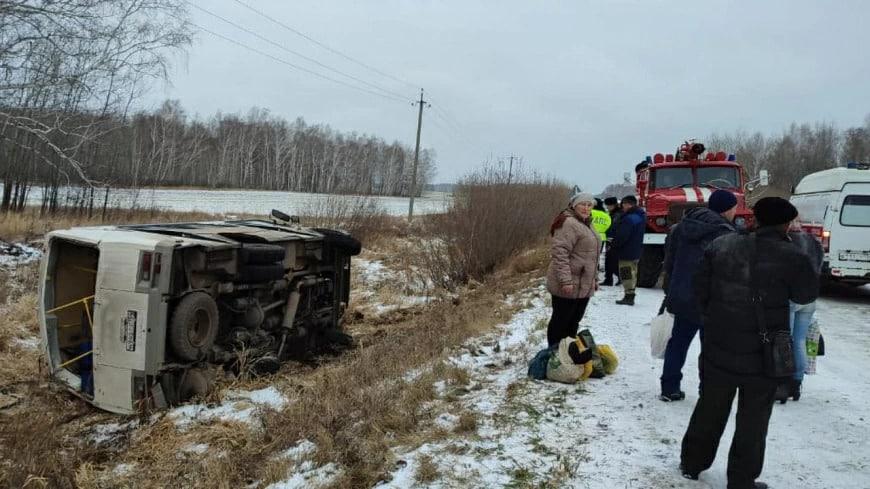Фото Появились фото аварии с автобусом под Новосибирском, где погиб ребёнок 2